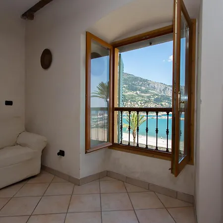 Appartement Loft 2 pièces vue mer dans vieille ville, plages à deux pas - FR-1-196-195